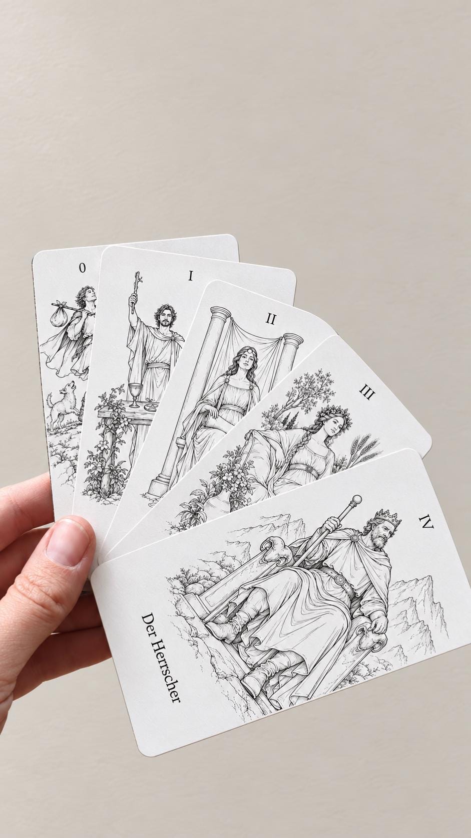 Klare Zeichen – Schwarz-Weiß-Tarot mit 78 Karten – Produktansicht 3